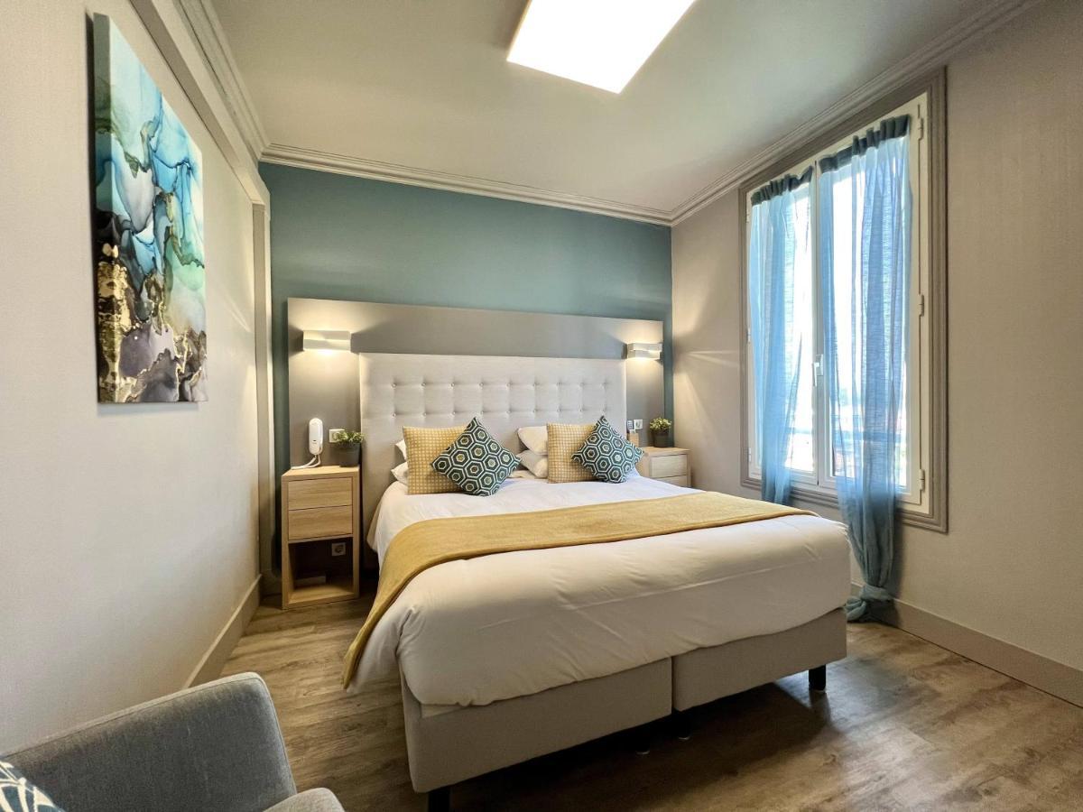 Hotel La Calanque Манделю-ла-Напул Екстериор снимка