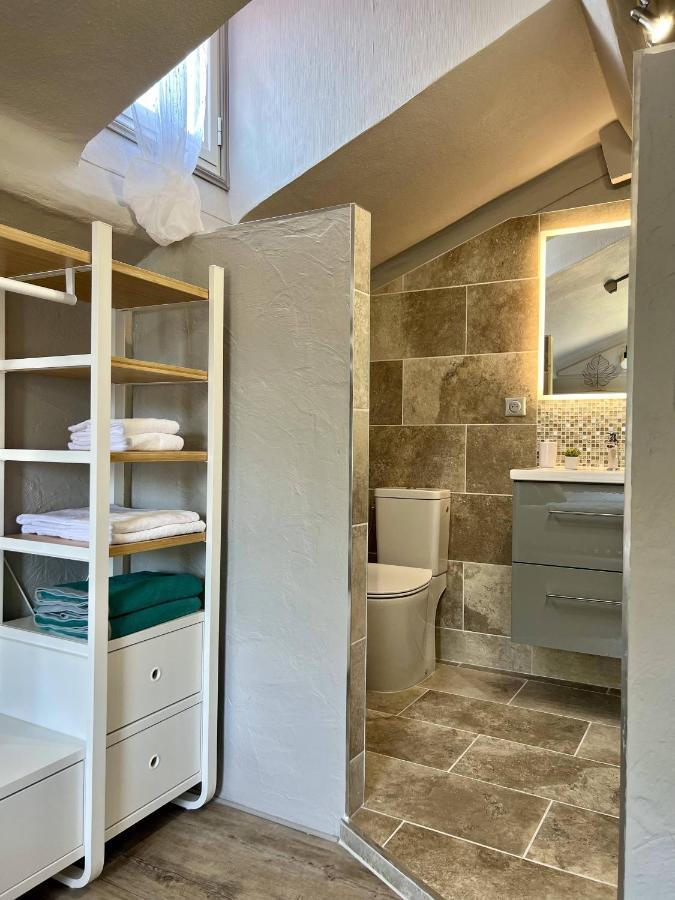 Hotel La Calanque Манделю-ла-Напул Екстериор снимка
