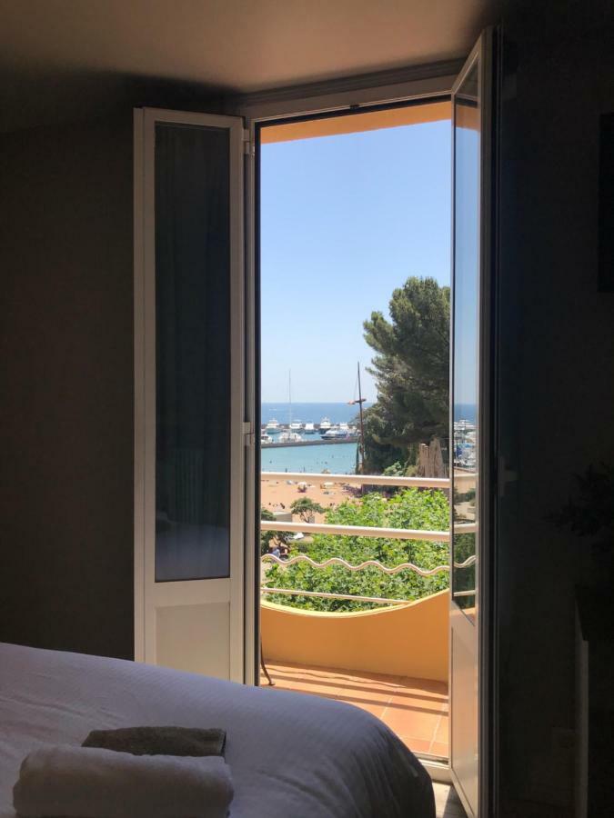 Hotel La Calanque Манделю-ла-Напул Екстериор снимка
